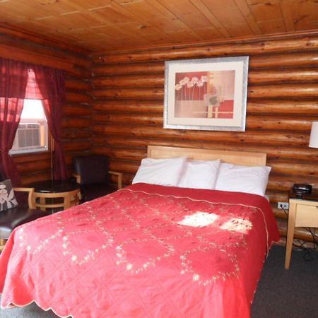 Seven Dwarfs Cabin - On The Brook Cabins Lake George Bagian luar foto