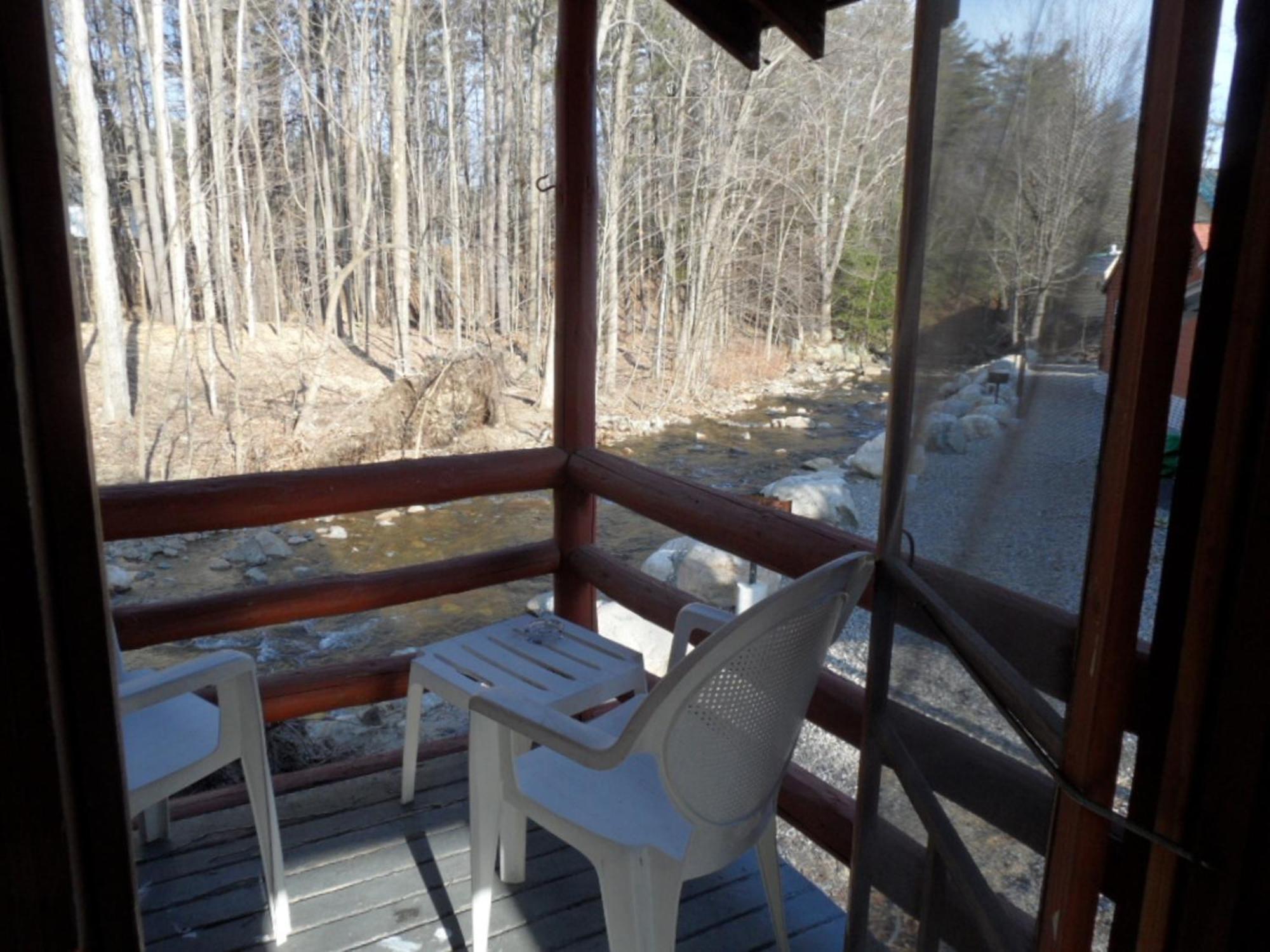 Seven Dwarfs Cabin - On The Brook Cabins Lake George Ruang foto